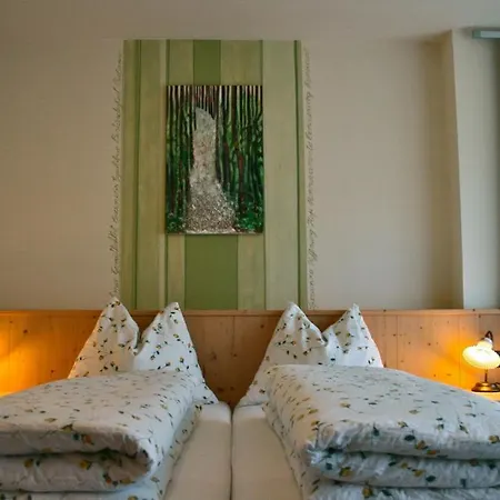 Les Gomines Bb***** Bed & Breakfast